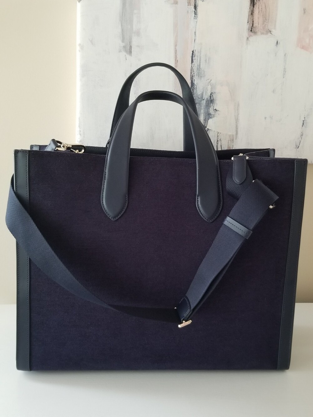 Kate Spade New York Manhattan Bunny Tote Bag - Picture 4 of 13